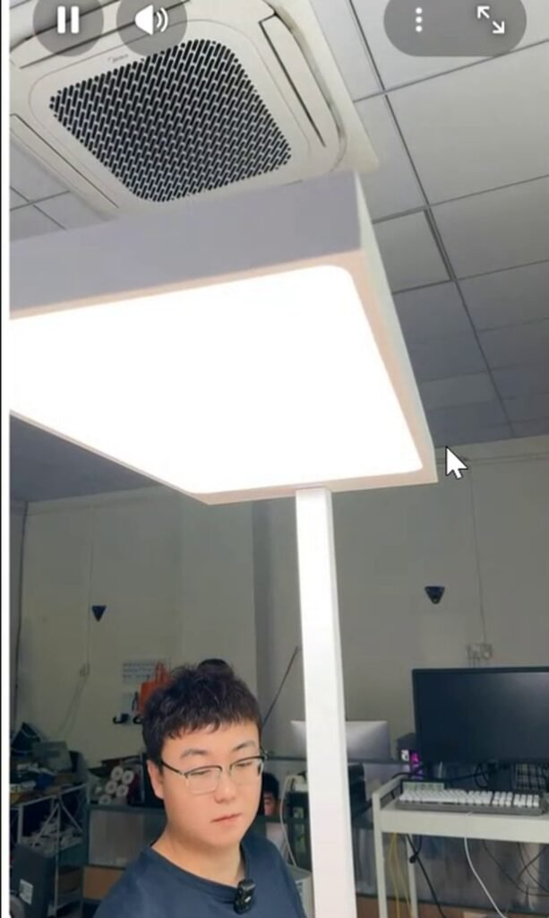 Wide-area study floor lamp used for a color temperature and Blue Scale measurement test
3.